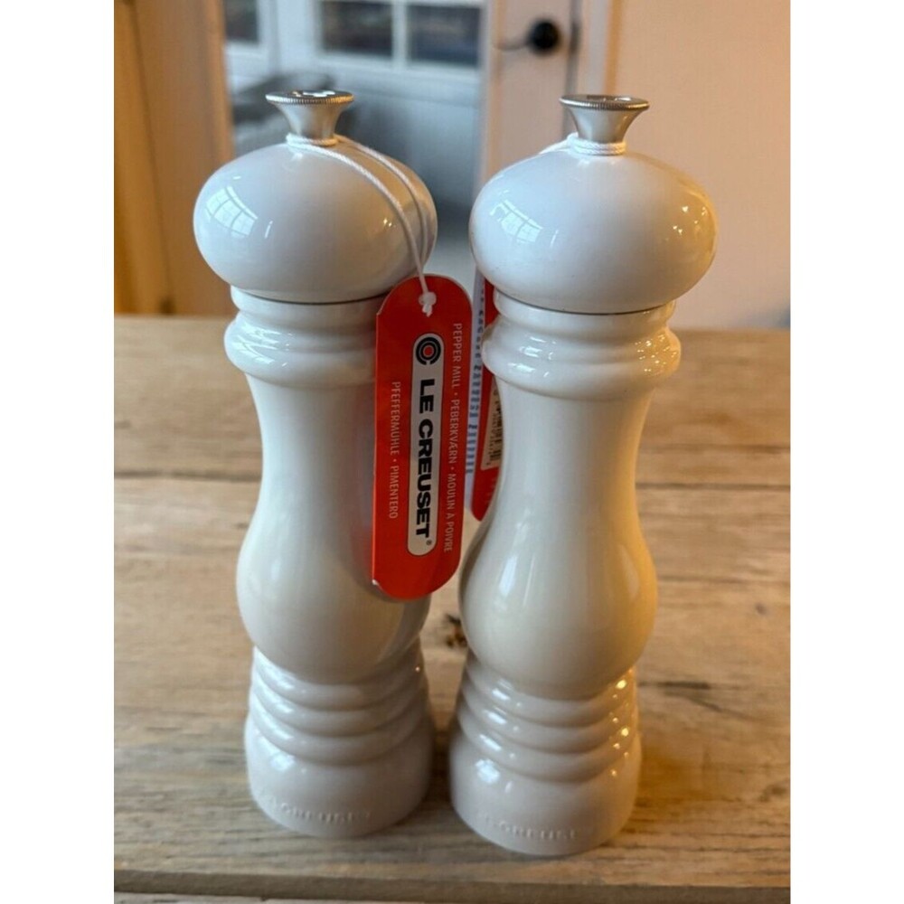 Le Creuset Acrylic Manual Salt & Pepper Mill Set 8 in Meringue NEW NWT